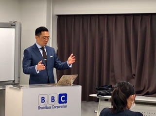 ユーザーフレンドリーな国産インプラントの特徴と基本手技